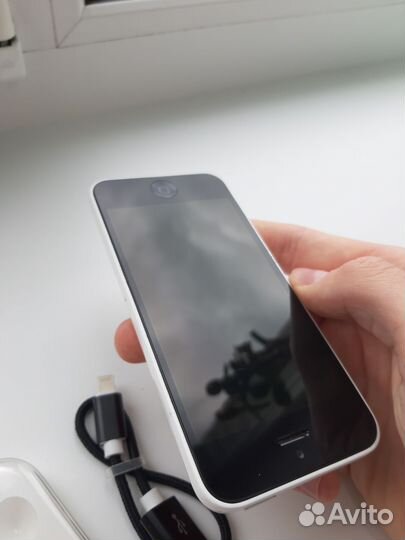 iPhone 5C, 8 ГБ