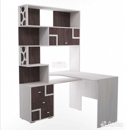 Компьютерный стол угловой