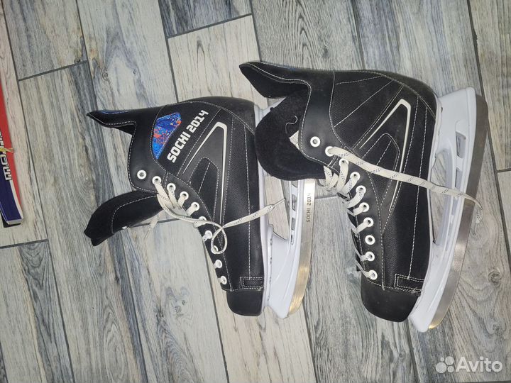Коньки хоккейные 45 размер