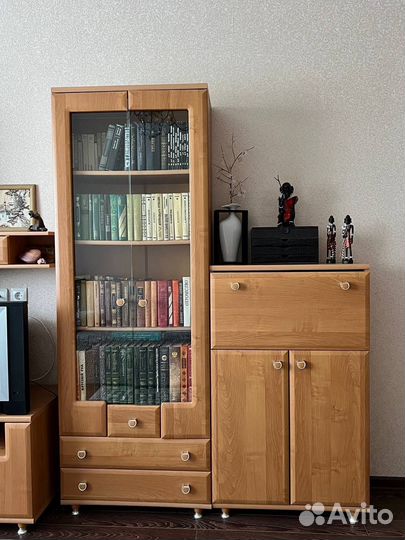 Шкаф в гостиную