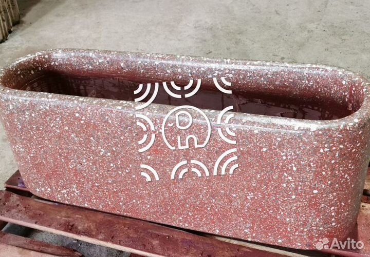 Цветник бетонный «Сицилия» у производства