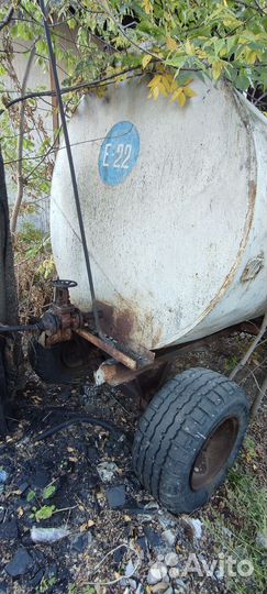 Бочка (ёмкость) на колесах