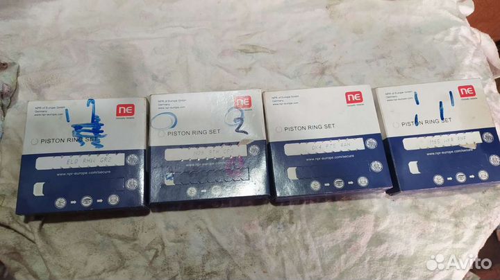 Поршень двигателя