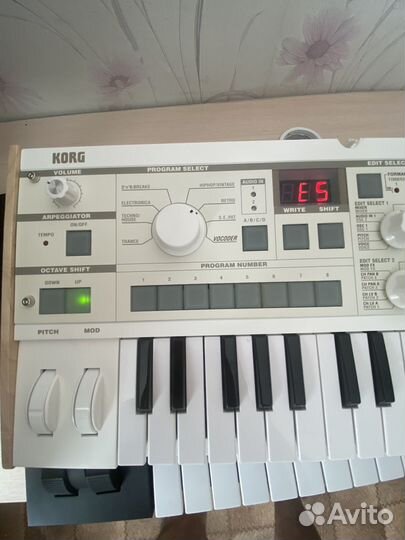 Korg microkorg mk-1S