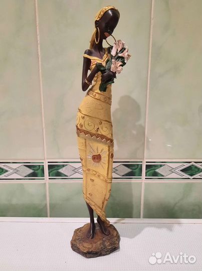 Статуэтка Африканка