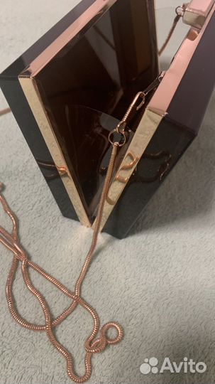 Оригинальная пластиковая сумочка