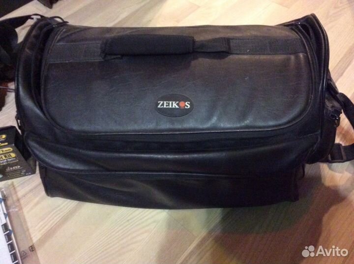 Профессиональный камкордер Panasonic HMC-150