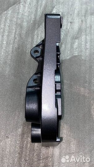 Кронштейн левый Yamaha (Ямаха) 9.9-15 л.с 2 такта
