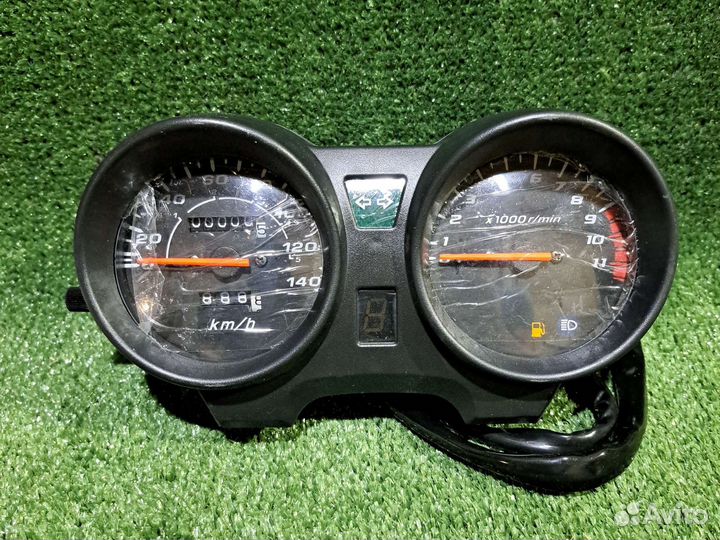 Приборная панель на мотоцикл