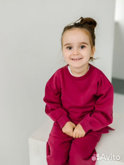 Спортивный костюм для девочки новый