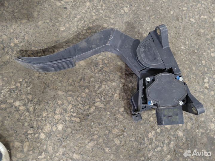 Педаль газа Mercedes Sprinter