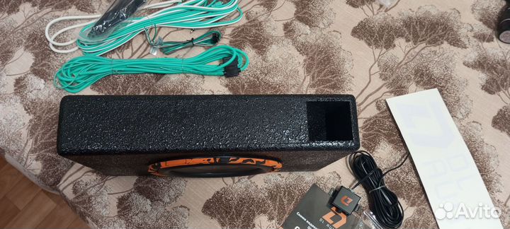 Активный сабвуфер под сиденье