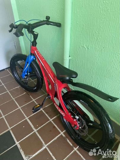 Детский велосипед. Куплен был осенью 2022 года