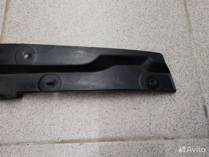 Брызговик Ленд Крузер 200 задний правый 08-15 номе