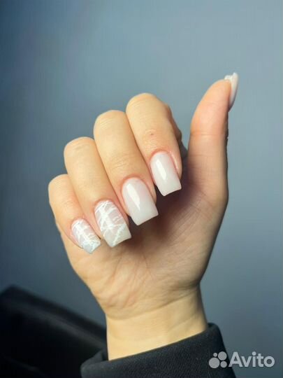 Маникюр