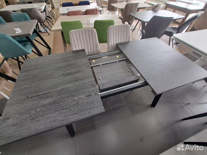 Стол обеденный