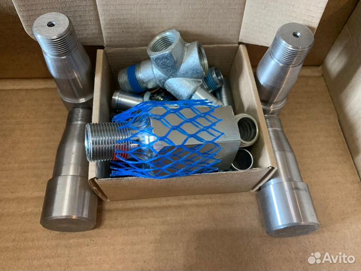 Пальцы рабочего оборудования + фитинги для насоса