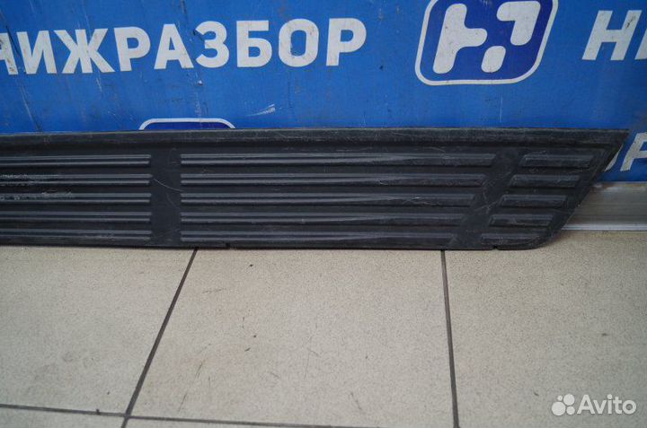 Накладка на подножку правая Lexus Gx 460 2009