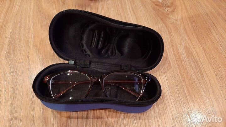 Футляр для очков