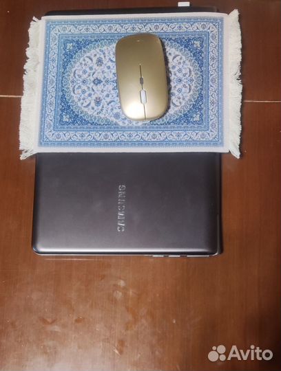 Ноутбук samsung