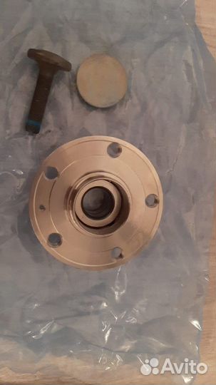 Ступица задняя VAG 8V0598611 новая оригинал