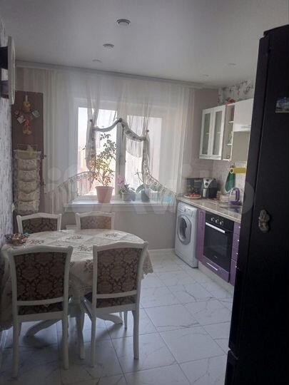 3-к. квартира, 64 м², 8/10 эт.