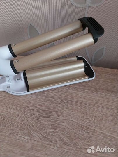 Щипцы для завивки волос новые