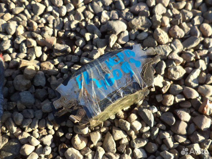 Тормозные колодки переднее Toyota Vitz NCP13