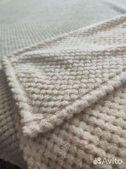 Пледы, одеяла, комплекты, новые