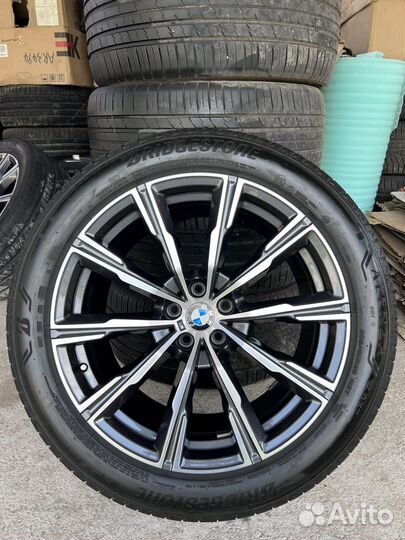 Оригинальные колеса BMW 740 стиль G05 R20