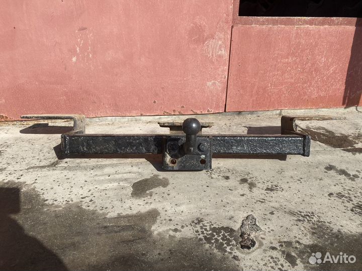 Фаркоп toyota land cruiser 200