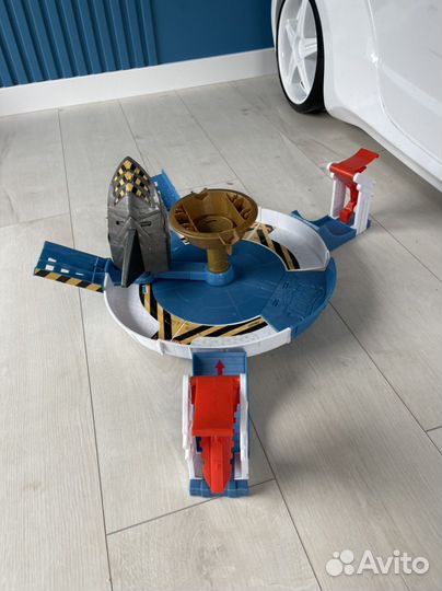 Арена Monster Trucks