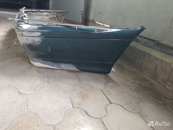 Задний бампер c180 w202
