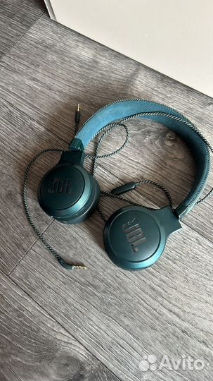 Беспроводные наушники jbl
