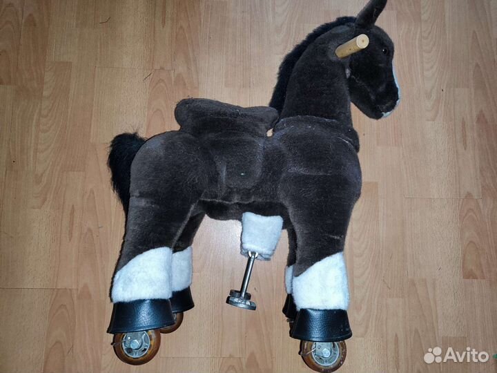 Поницикл и маленькая пони