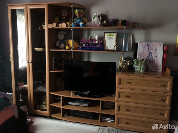 Стенка в гостиную со шкафом