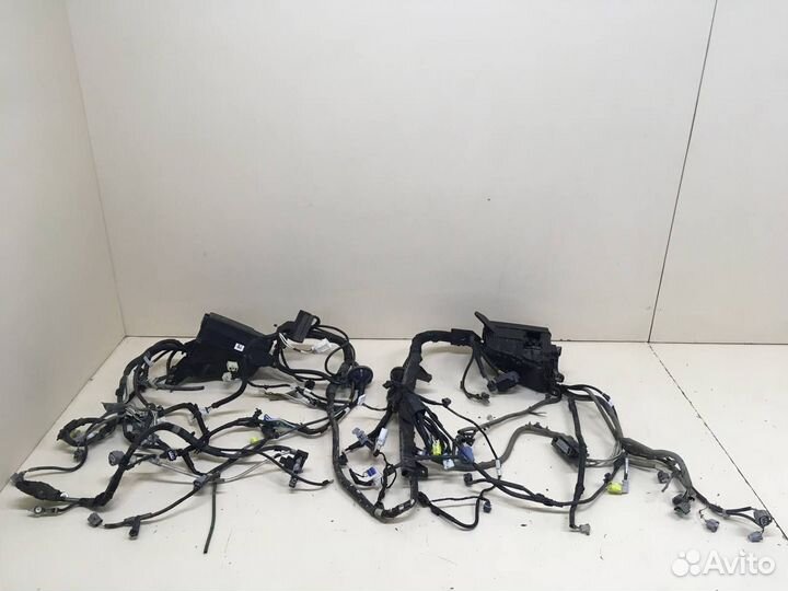Б/У Б/У Проводка двс 8212142D30821114AC23 toyota
