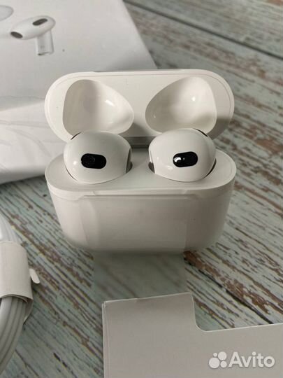 Беспроводные наушники Air3 серия А2564 новые
