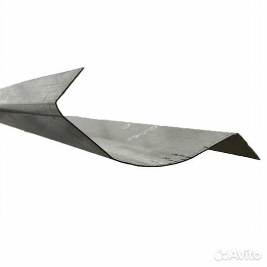 Chevrolet Tracker кузовные пороги левый