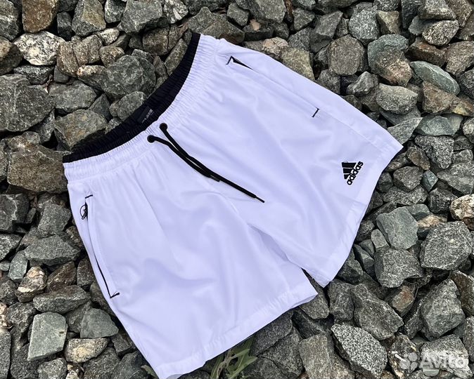 Спортивные шорты Adidas
