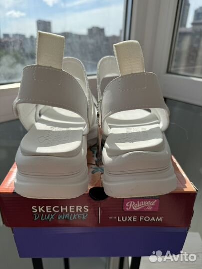 Сандалии женские Skechers D'Lux Walker us8 р.38