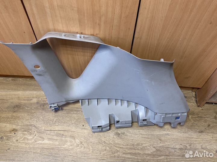 Renault scenic 3 обшивка багажника правая