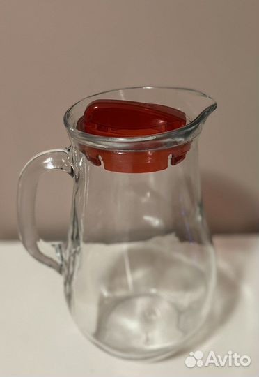 Кувшин с крышкой