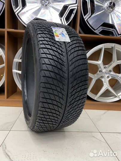 Michelin Alpin 5 265/35 R21