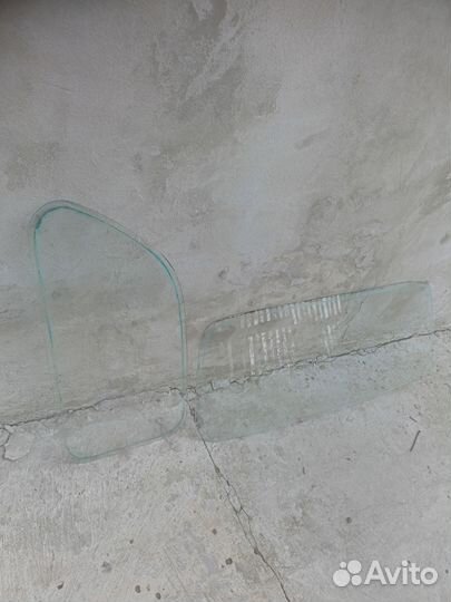 Лобовое стекло и боковые заз 965