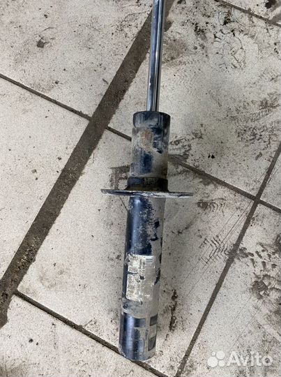 Стойки передние Audi Q5