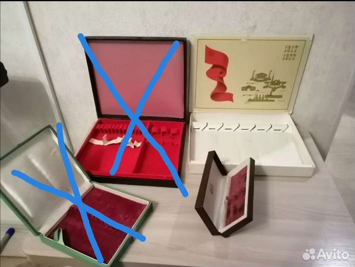 Футляры, коробочки, баночки СССР (много)