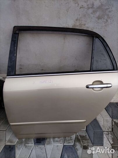 Дверь toyota