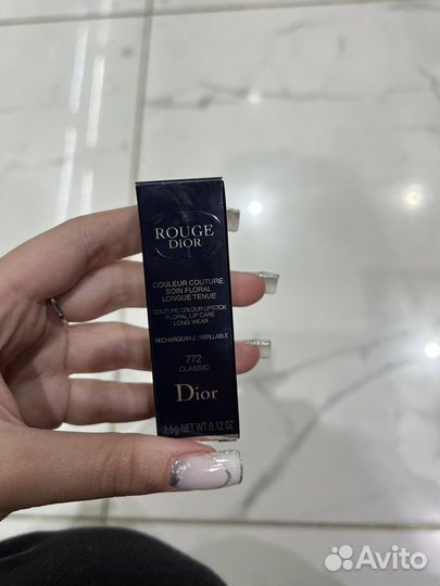 Матовая помада Dior