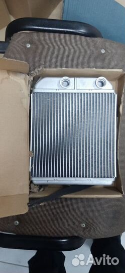 Продаётся радиатор печки на Митцубиси